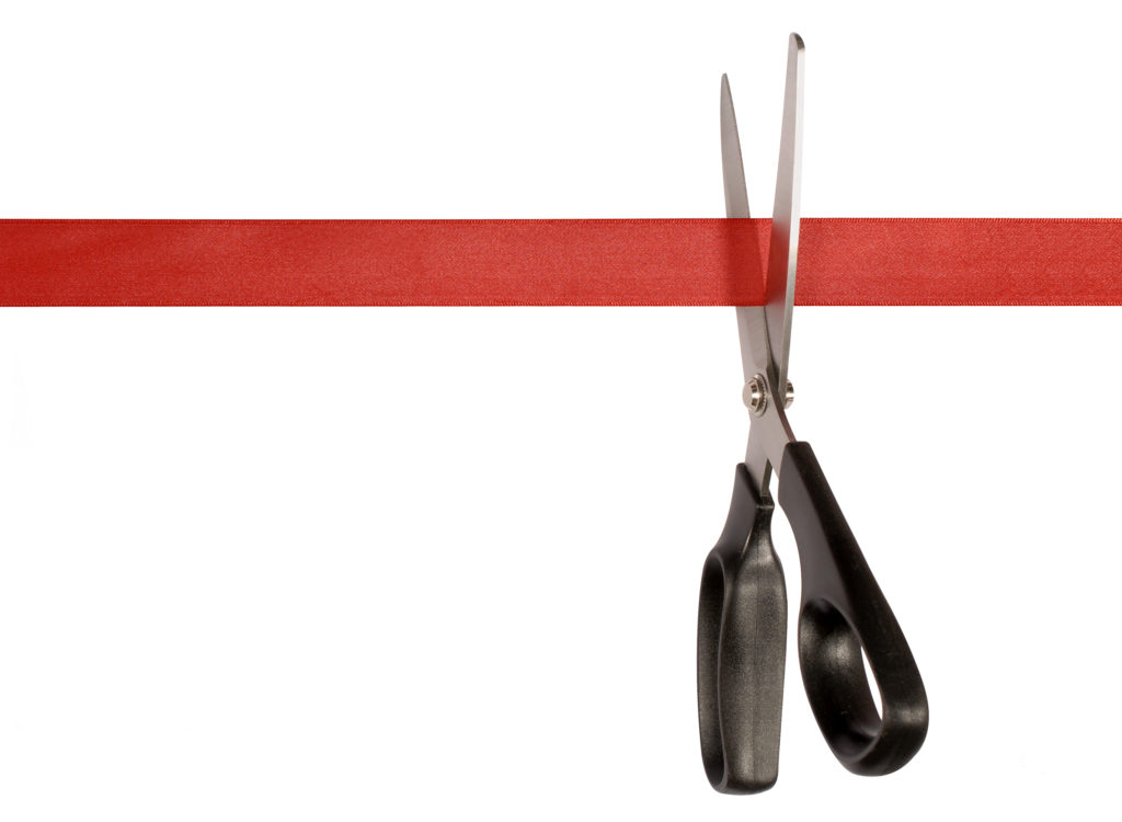 Scissors With Red Tape Contabilidade Digital Online | Mv On -